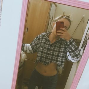 LF cropped flannel top